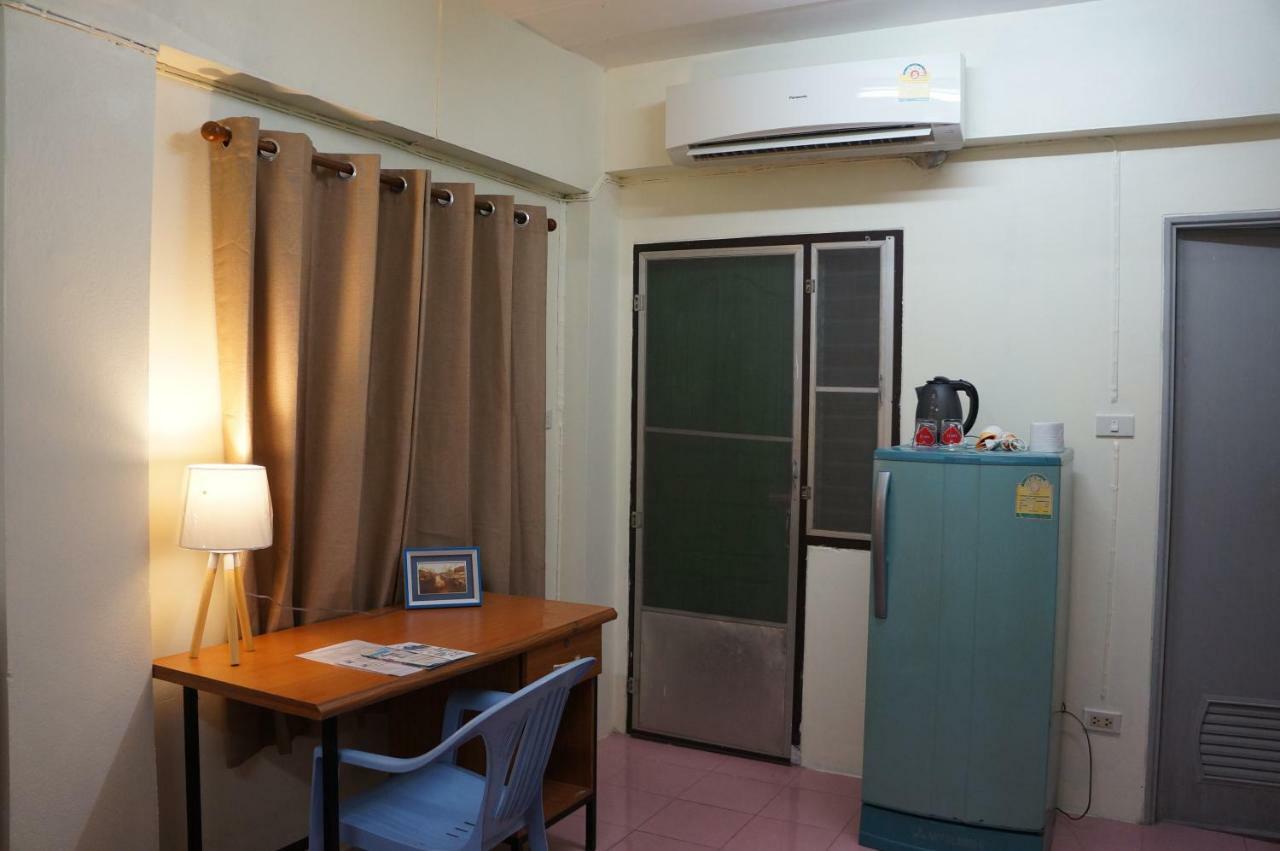 Wan Home Bangkok Luaran gambar