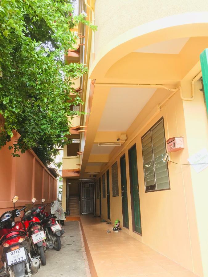 Wan Home Bangkok Luaran gambar